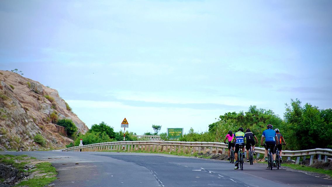 Ultimate Vietnam Cycling Odyssey: 17-Day Adventure from Saigon to Hanoi